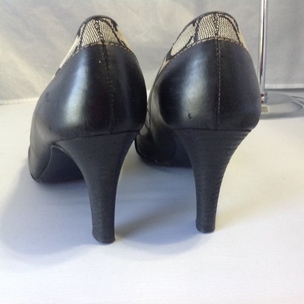 Coach Signature Leather Pumps Sz 8 1/2 - Picture 6 of 7